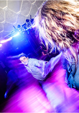 Starry Night, Feestje in de Vooruit